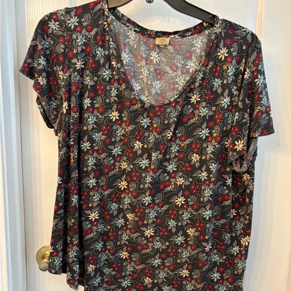 True Craft Multicolor Floral Women's Blouse